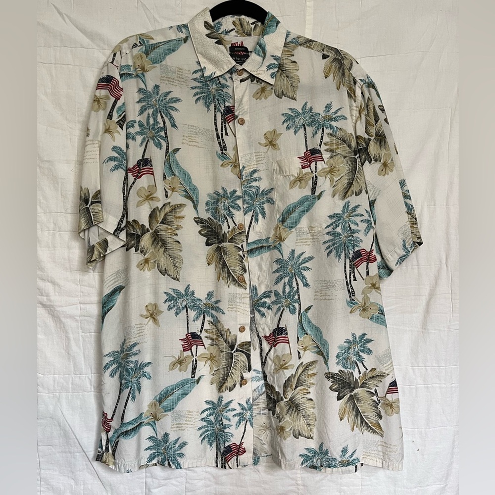 Pronto Uomo, men size medium, classic fit Americana party shirt, cream color